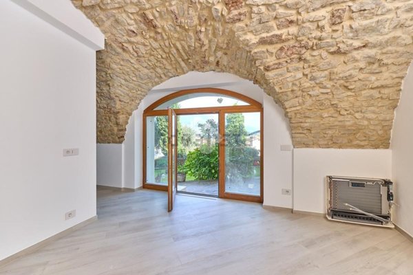 appartamento in vendita a Malcesine in zona Cassone