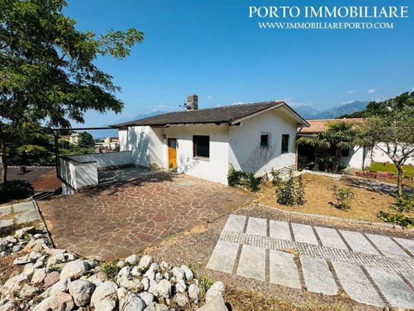 casa indipendente in vendita a Malcesine