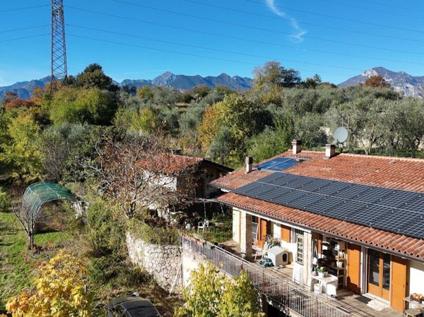 casa indipendente in vendita a Malcesine