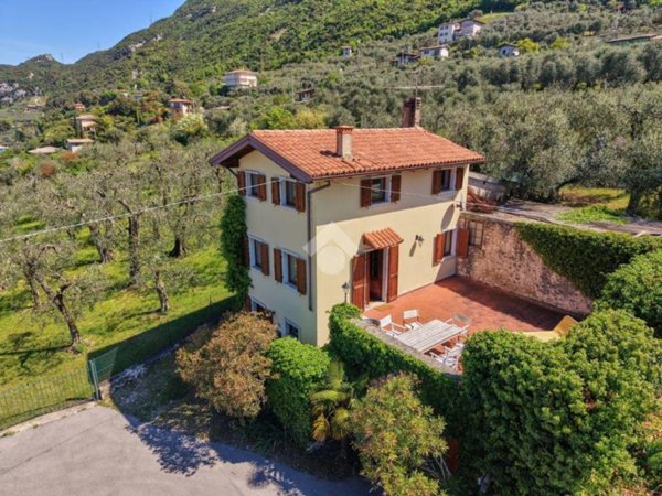 casa indipendente in vendita a Malcesine