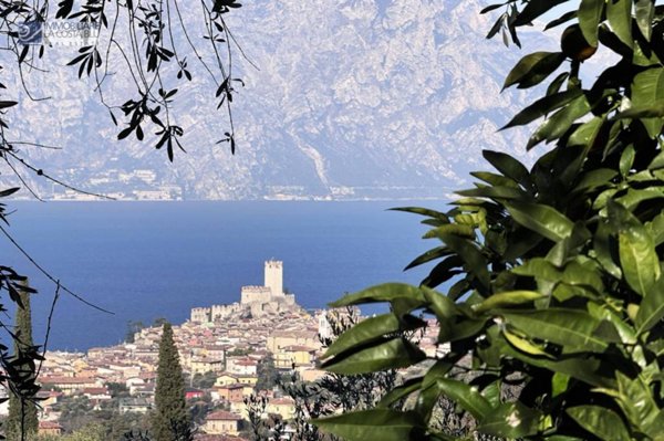 casa indipendente in vendita a Malcesine