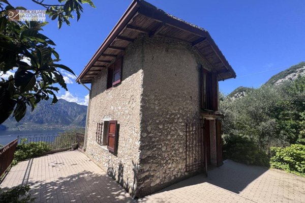 casa indipendente in vendita a Malcesine