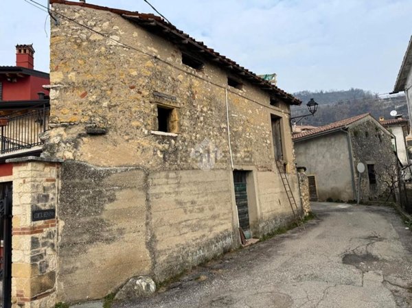 appartamento in vendita a Marano di Valpolicella in zona Pezza