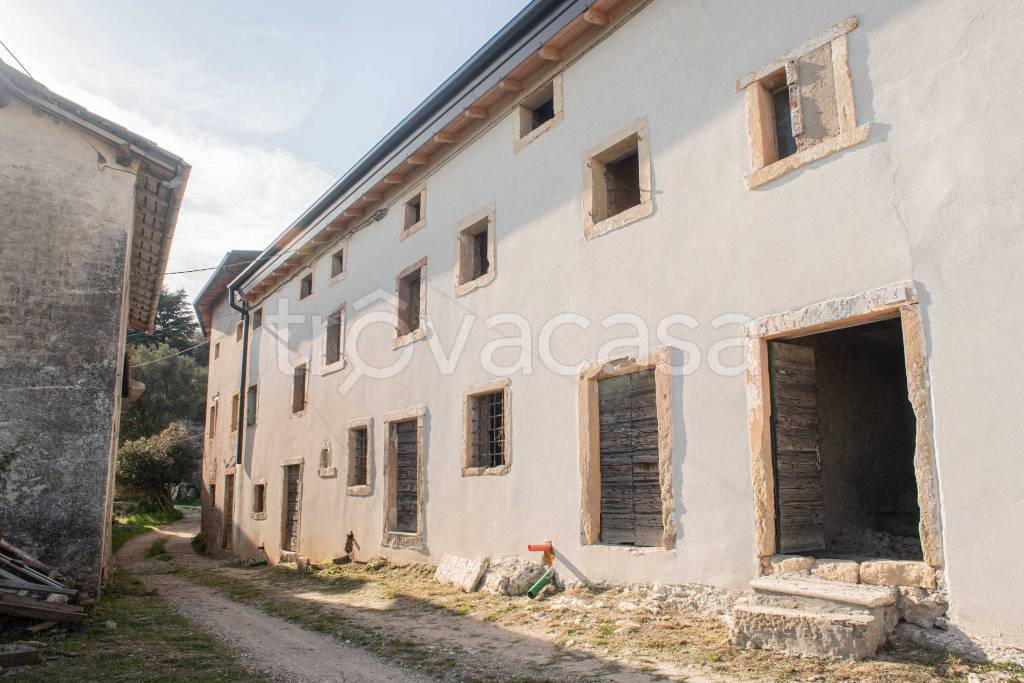 casa indipendente in vendita a Marano di Valpolicella