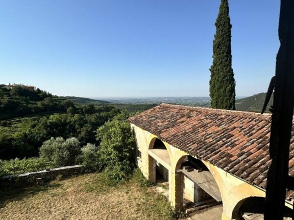 casa indipendente in vendita a Marano di Valpolicella