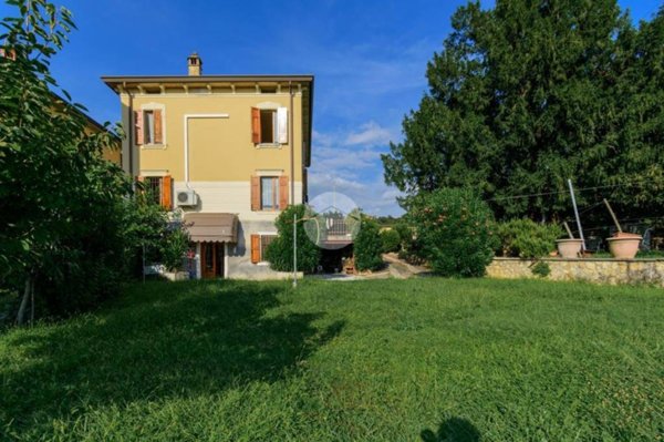 casa indipendente in vendita a Marano di Valpolicella