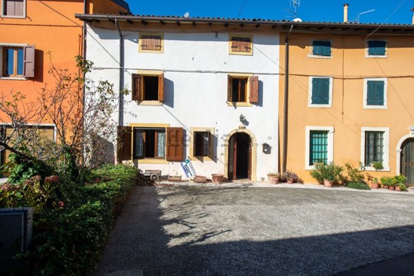 casa indipendente in vendita a Marano di Valpolicella