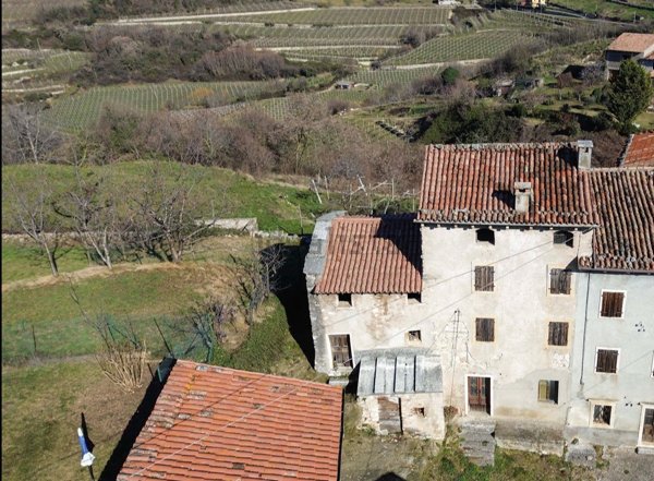 casale in vendita a Marano di Valpolicella in zona San Rocco
