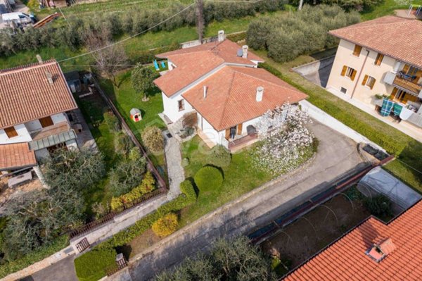 casa indipendente in vendita a Marano di Valpolicella in zona Valgatara