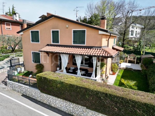 casa indipendente in vendita a Marano di Valpolicella in zona Valgatara