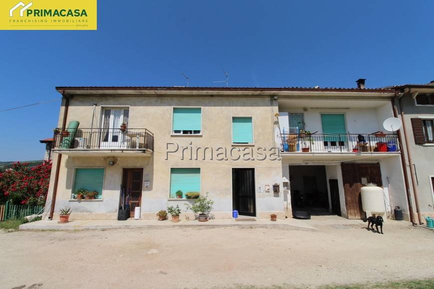 casa indipendente in vendita a Marano di Valpolicella