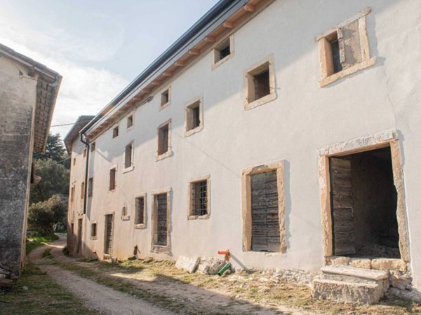 casa indipendente in vendita a Marano di Valpolicella