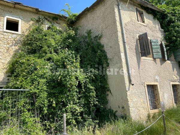 casa indipendente in vendita a Marano di Valpolicella