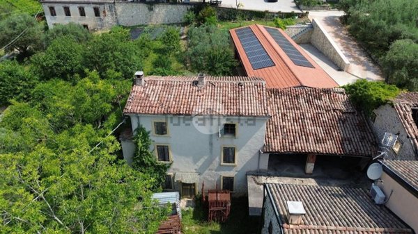 casale in vendita a Marano di Valpolicella in zona Valgatara