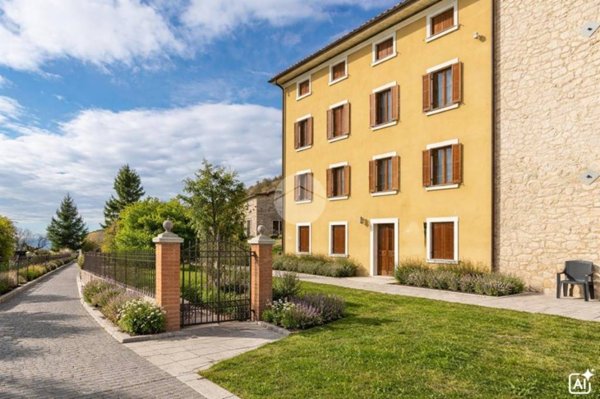 casa indipendente in vendita a Marano di Valpolicella in zona San Rocco