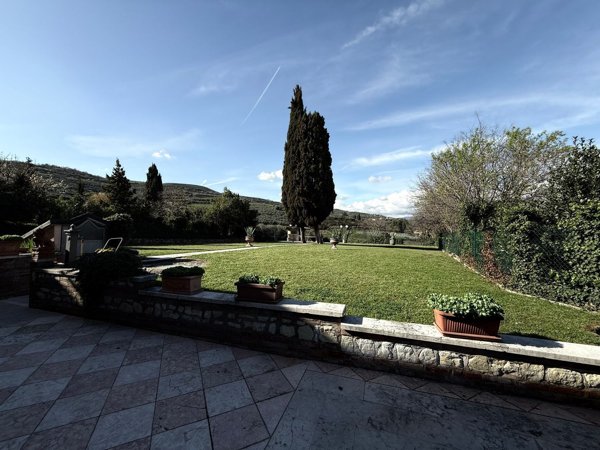 casa indipendente in vendita a Mezzane di Sotto