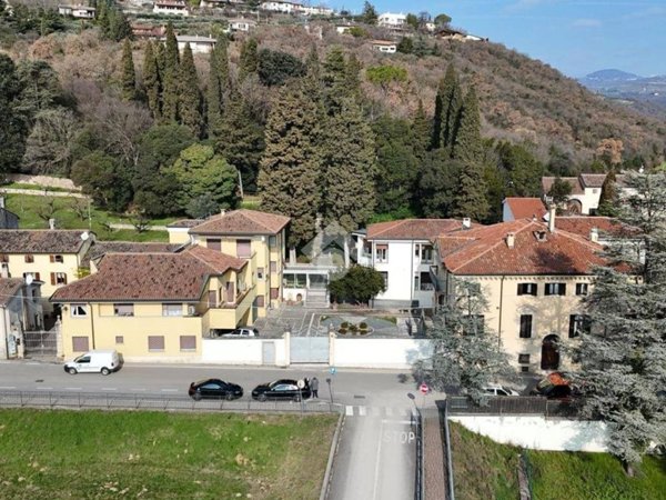 casa indipendente in vendita a Mezzane di Sotto