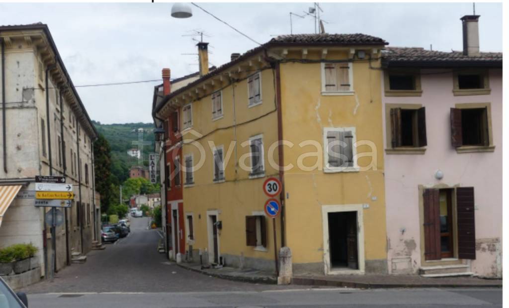 appartamento in vendita a Mezzane di Sotto