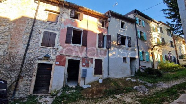 casa indipendente in vendita a Mezzane di Sotto