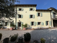 appartamento in vendita a Mezzane di Sotto