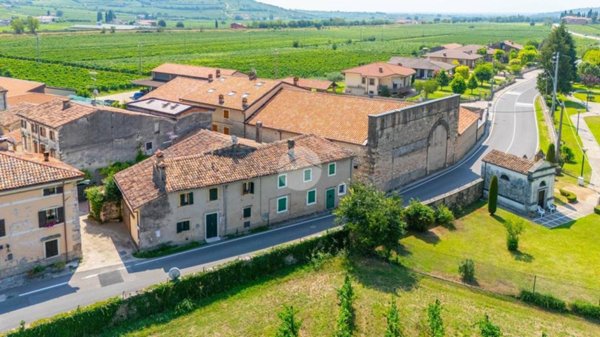 casa indipendente in vendita a Mezzane di Sotto