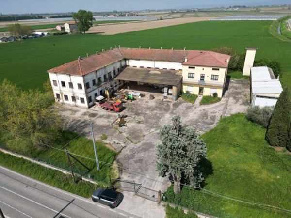 casa indipendente in vendita a Minerbe in zona San Zenone