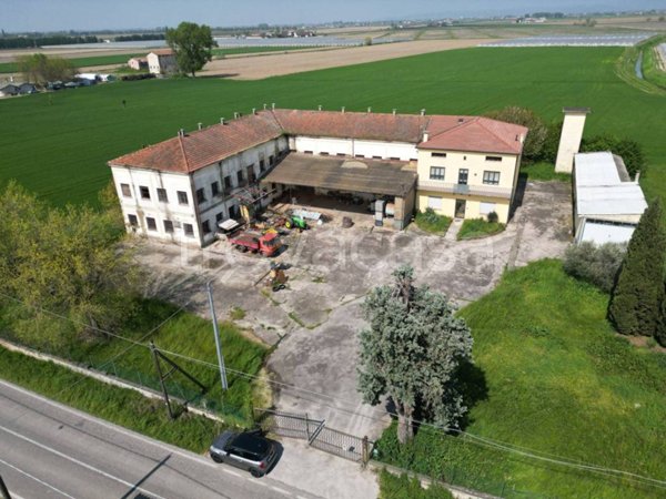 casa indipendente in vendita a Minerbe in zona San Zenone