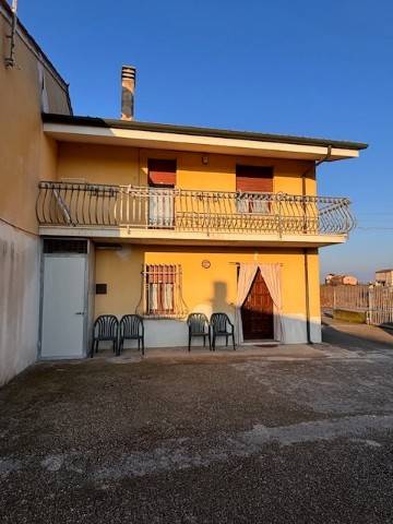 casa indipendente in vendita a Minerbe in zona San Zenone