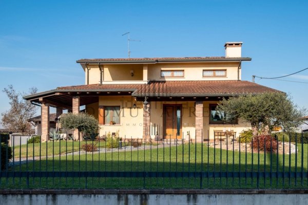 casa indipendente in vendita a Minerbe