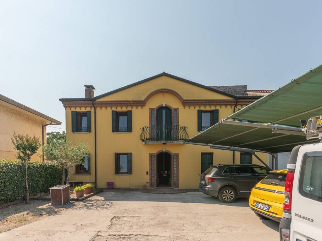 casa indipendente in vendita a Minerbe in zona San Zenone