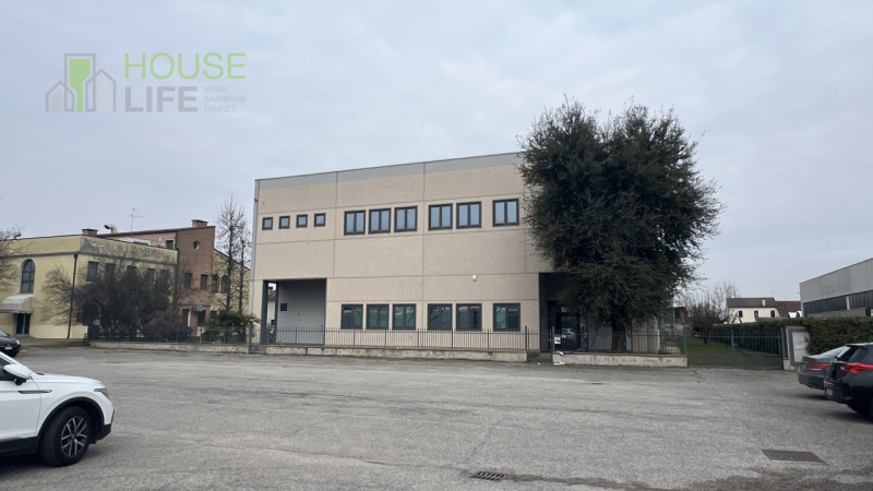 locale commerciale in vendita a Minerbe in zona San Zenone