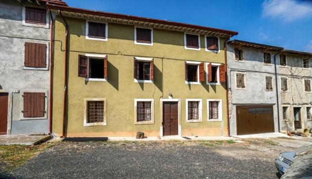esavano in vendita a Montecchia di Crosara