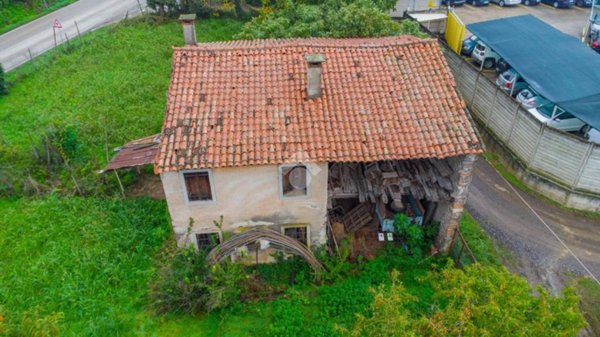 quadrivano in vendita a Montecchia di Crosara
