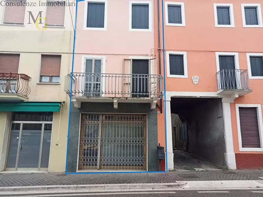 casa semindipendente in vendita a Montecchia di Crosara