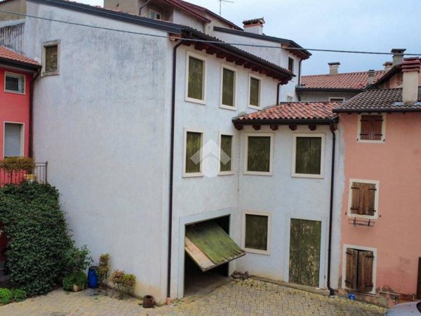 casa indipendente in vendita a Montecchia di Crosara