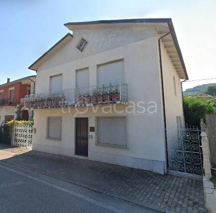 casa indipendente in vendita a Montecchia di Crosara