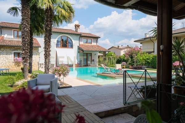 casa indipendente in vendita a Montecchia di Crosara