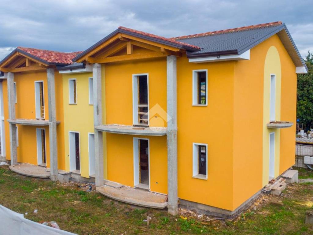 appartamento in vendita a Montecchia di Crosara