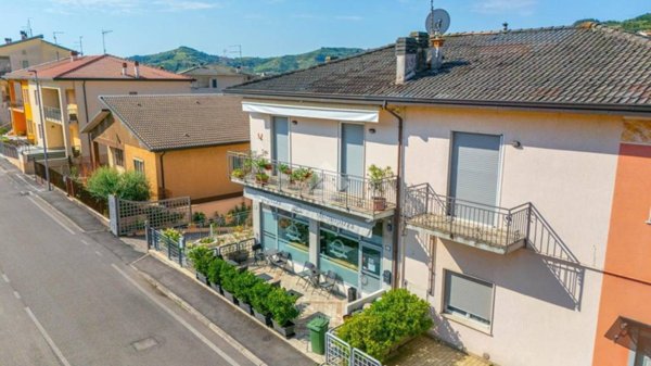 negozio in vendita a Montecchia di Crosara