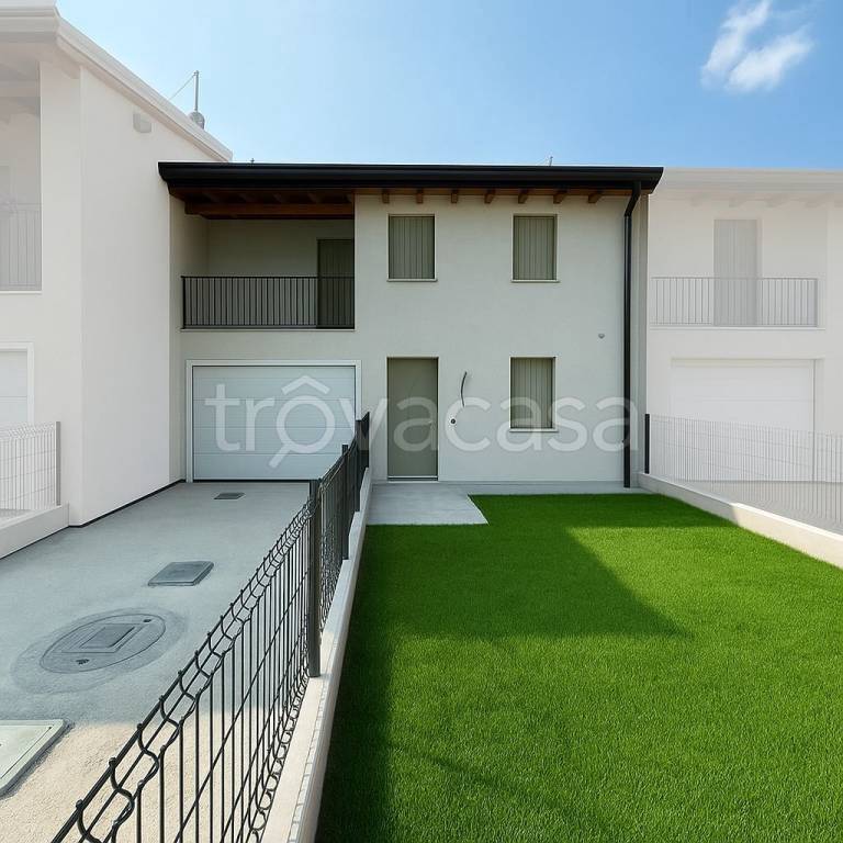casa indipendente in vendita a Montecchia di Crosara