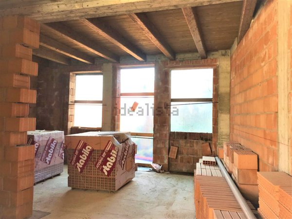 casa indipendente in vendita a Montecchia di Crosara