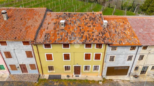 casale in vendita a Montecchia di Crosara