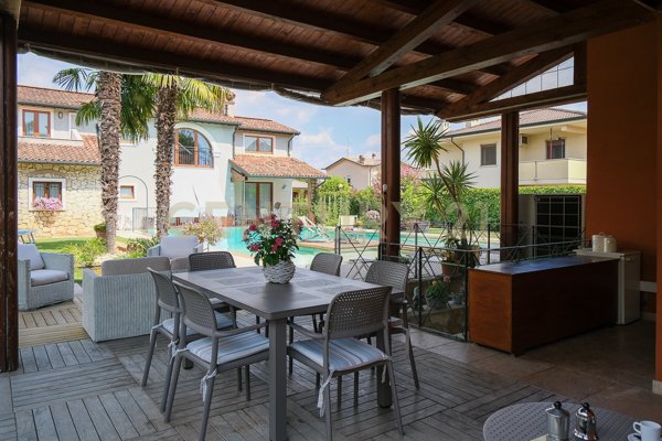 casa indipendente in vendita a Montecchia di Crosara