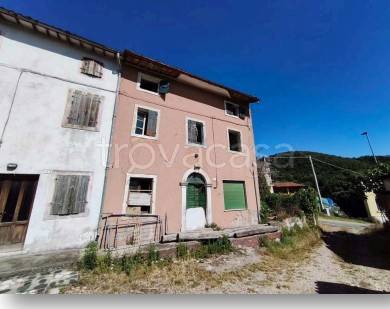 casa indipendente in vendita a Montecchia di Crosara
