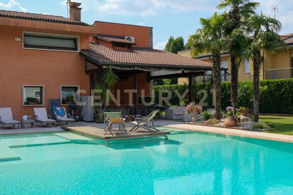 casa indipendente in vendita a Montecchia di Crosara