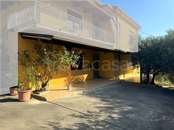 appartamento in vendita a Montecchia di Crosara