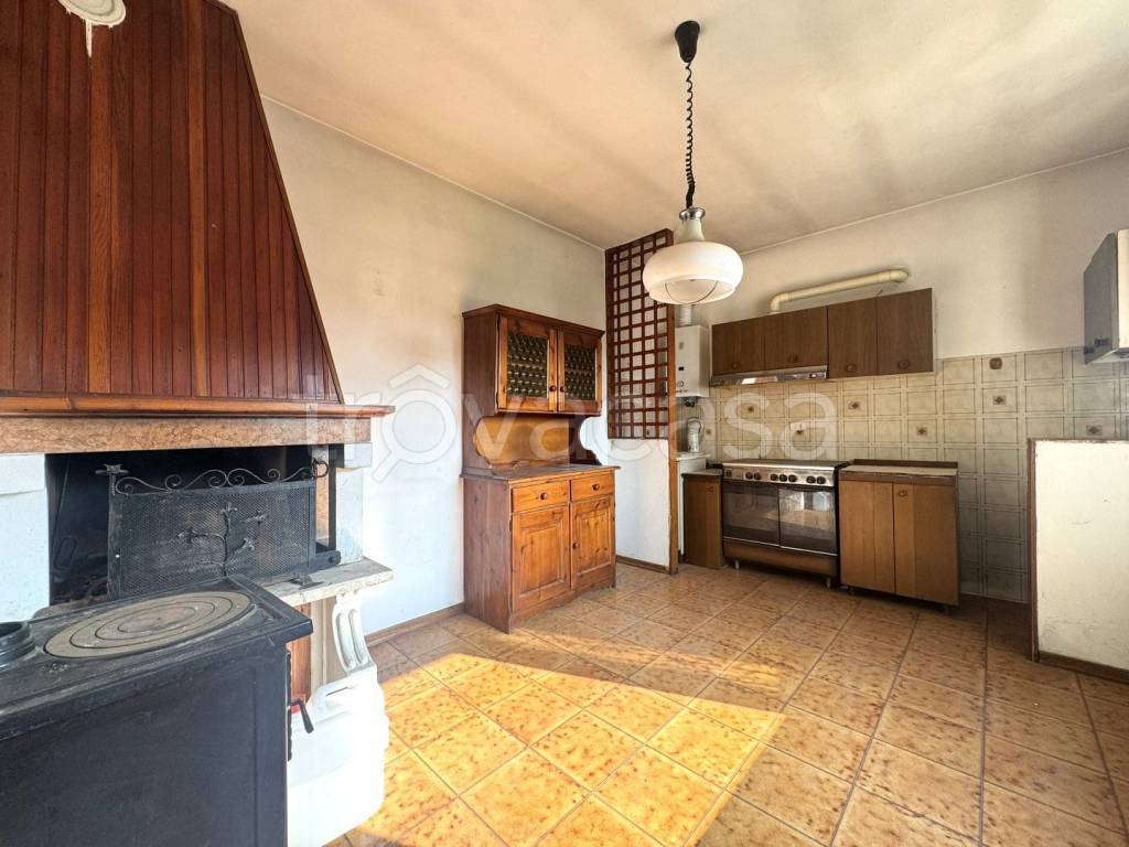 appartamento in vendita a Montecchia di Crosara