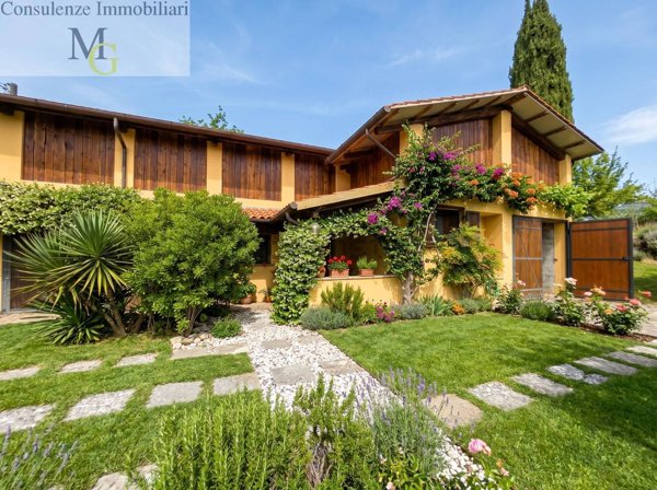 casa indipendente in vendita a Montecchia di Crosara