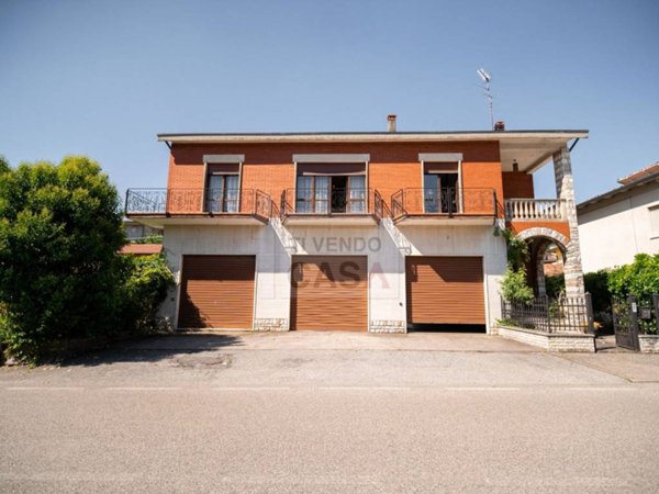casa indipendente in vendita a Montecchia di Crosara