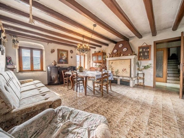 appartamento in vendita a Montecchia di Crosara